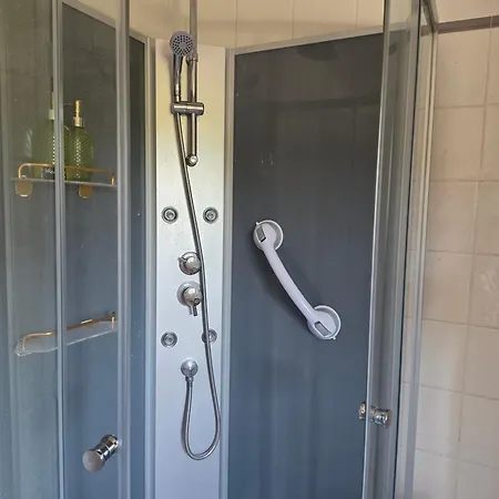 Au Petit Bonheur Panzió